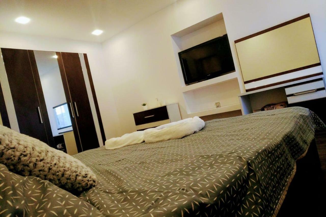 Luxury Accommodation Republicii บราชอฟ ภายนอก รูปภาพ