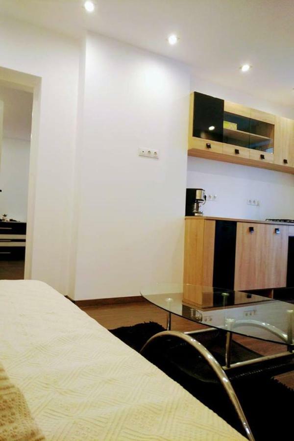 Luxury Accommodation Republicii บราชอฟ ภายนอก รูปภาพ