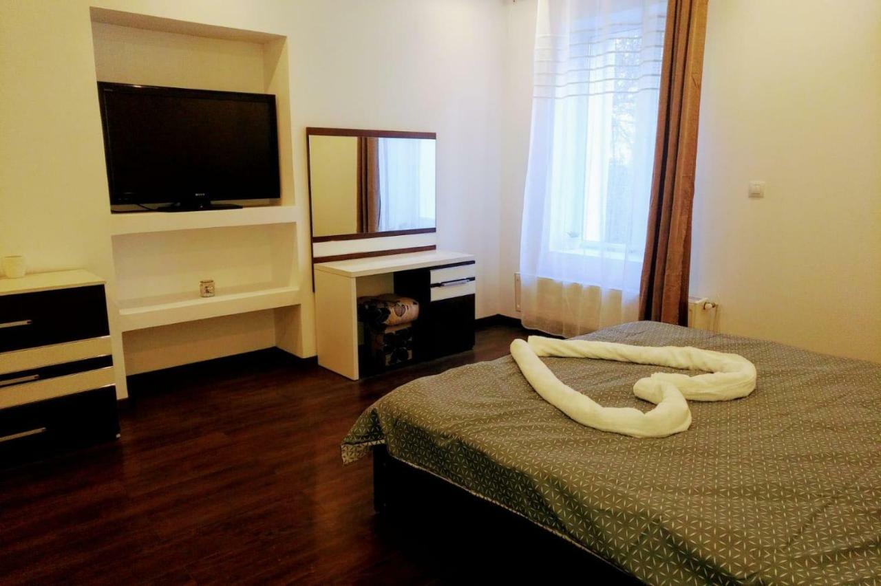 Luxury Accommodation Republicii บราชอฟ ภายนอก รูปภาพ